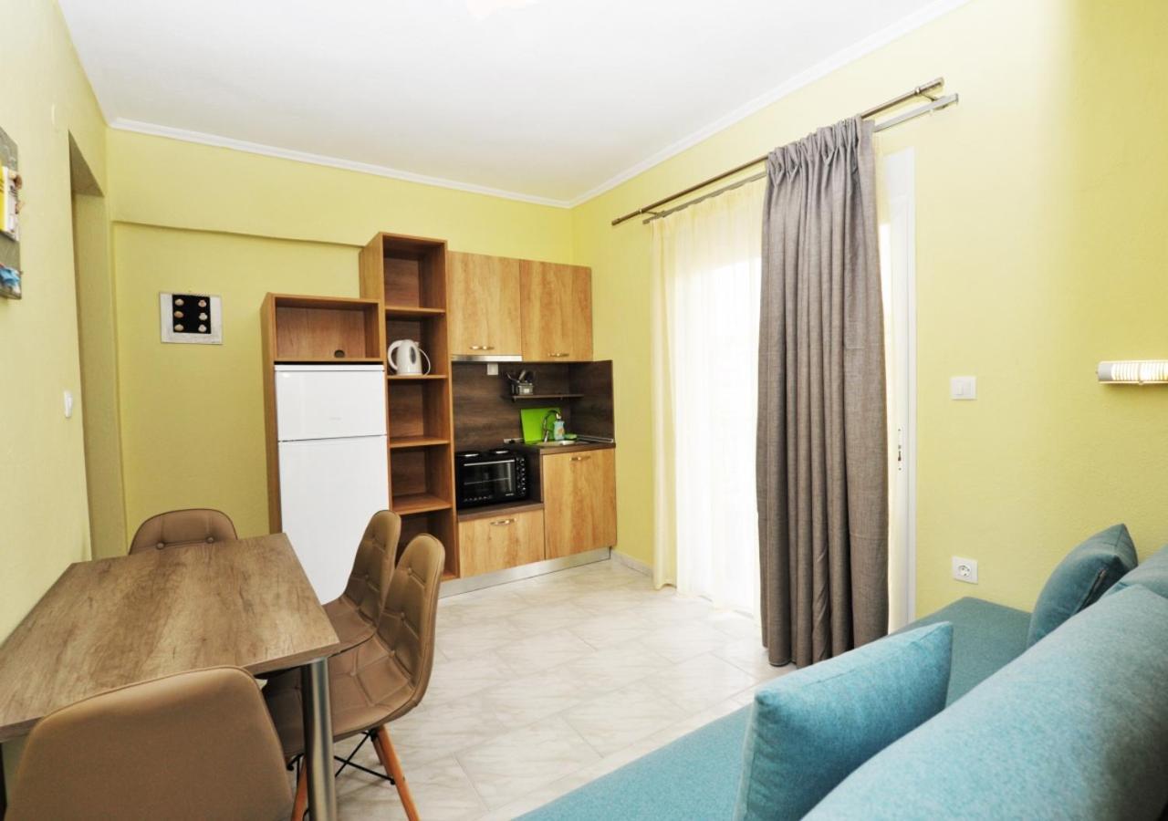 Dionisos Apartments Paralia Dionysiou Exterior foto