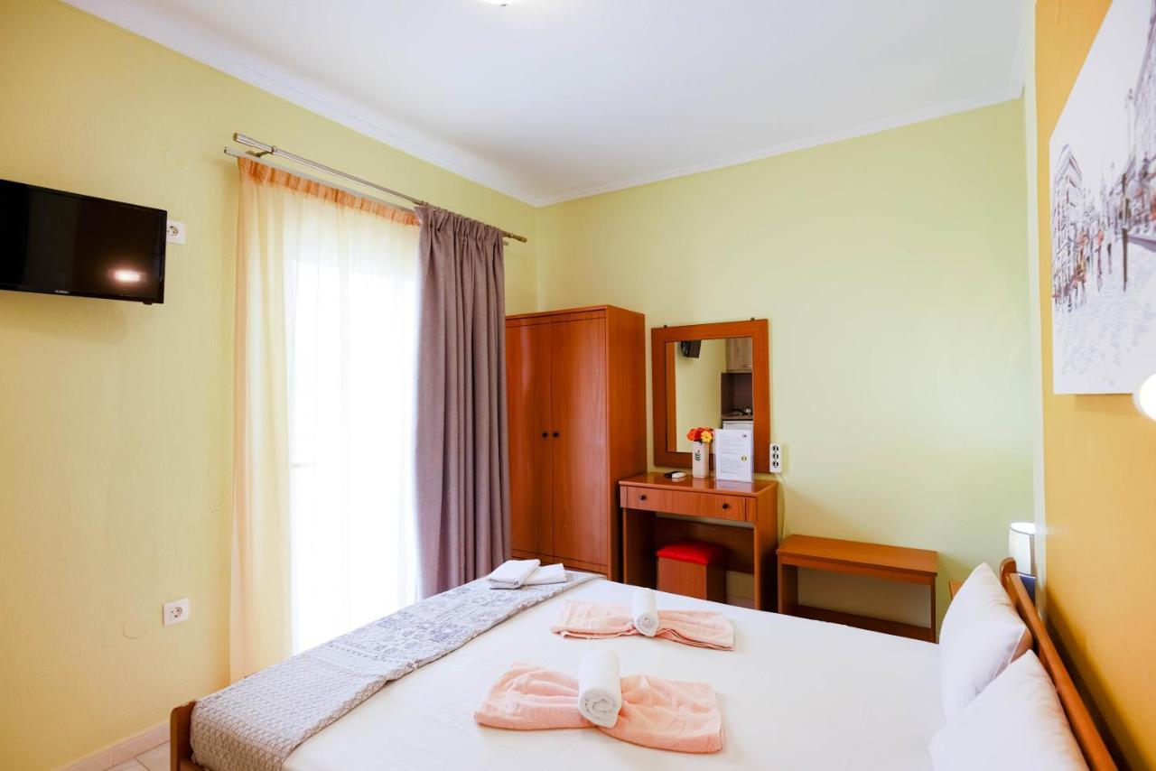 Dionisos Apartments Paralia Dionysiou Exterior foto