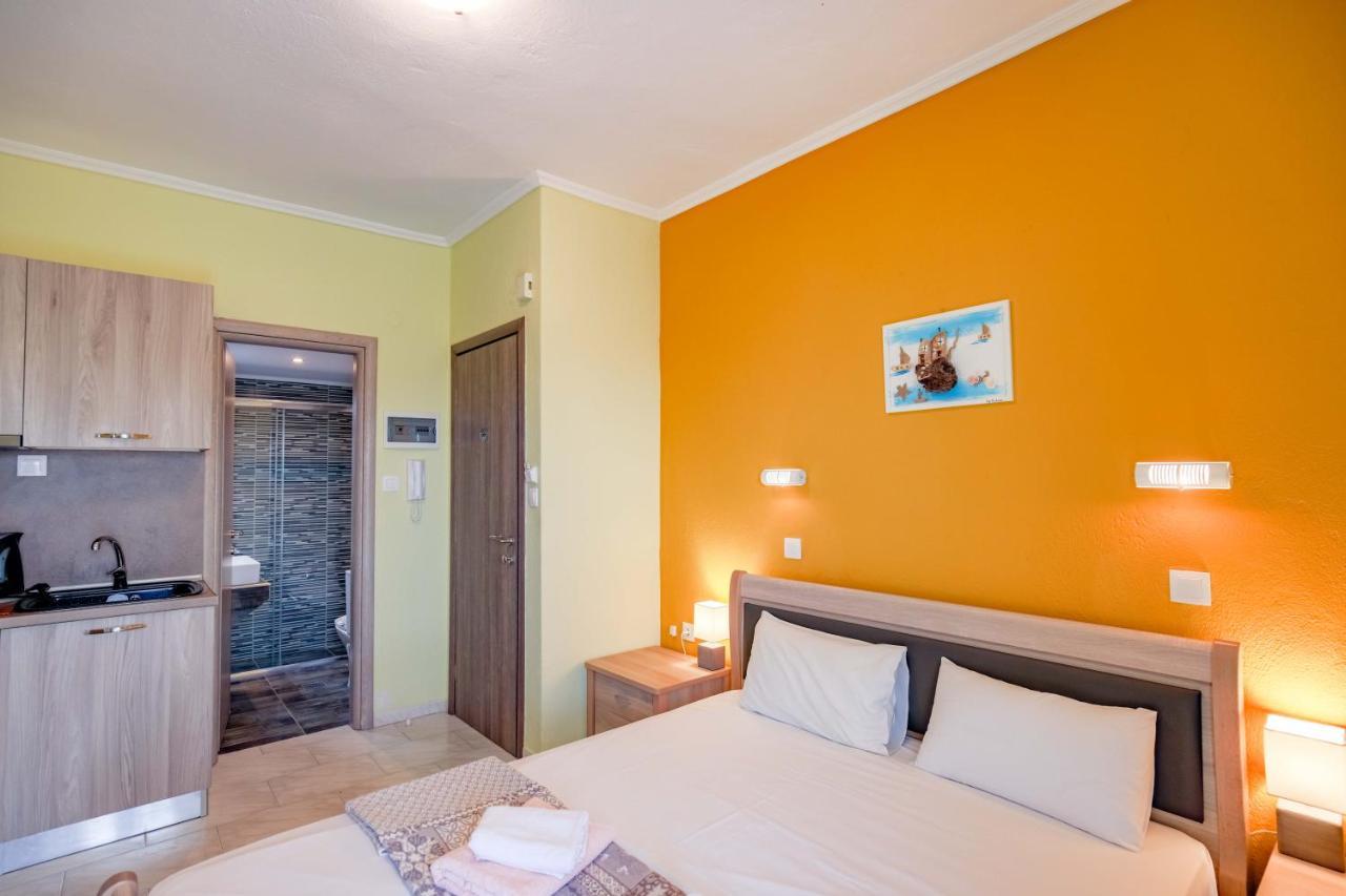 Dionisos Apartments Paralia Dionysiou Exterior foto