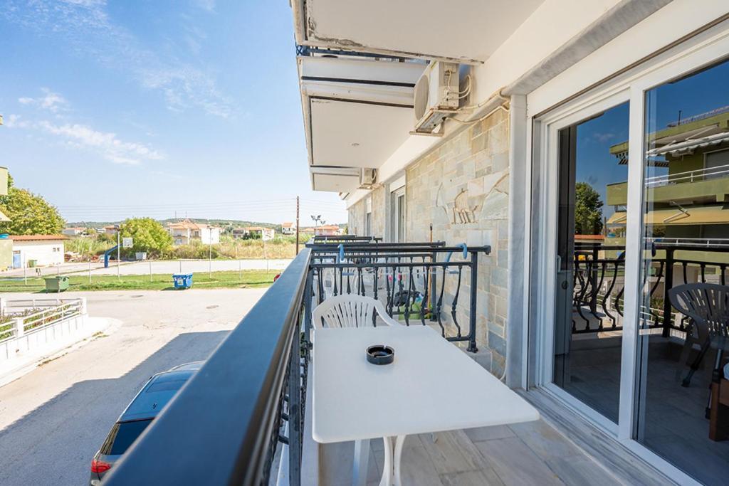 Dionisos Apartments Paralia Dionysiou Quarto foto